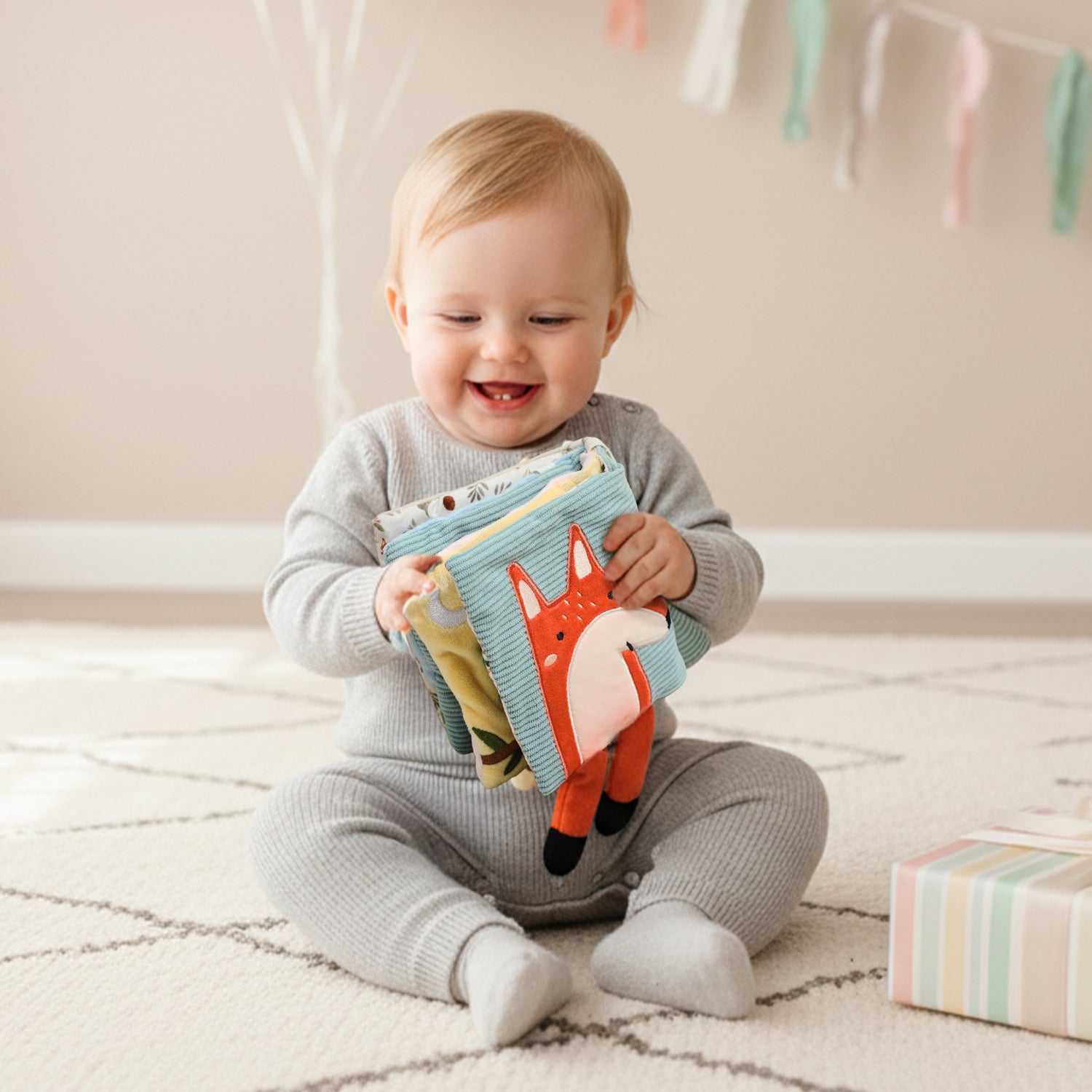 Montessori Soft Baby Book 0-12M Crinkle Sensory Tummy Time Toy with Mirror Teether