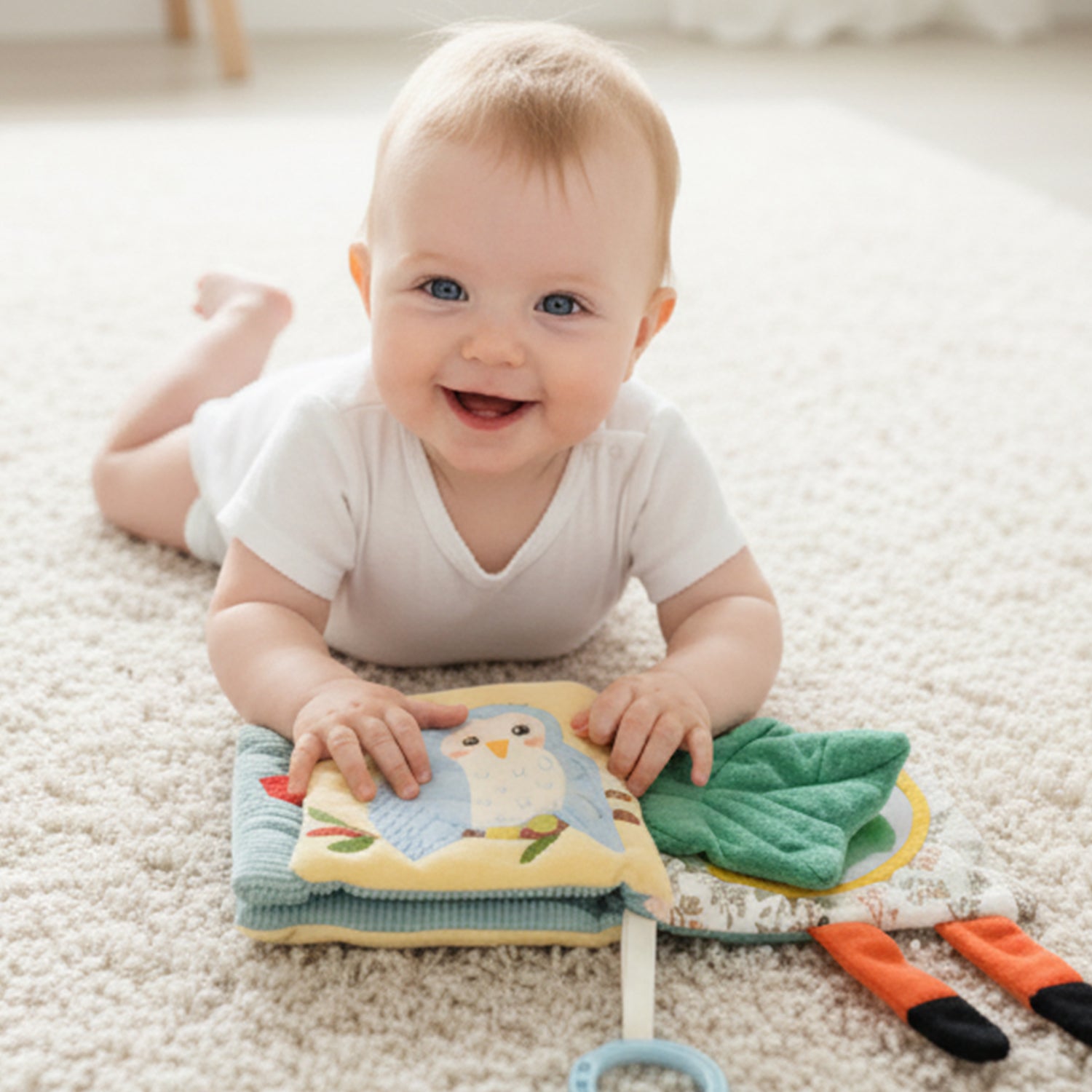 Montessori Soft Baby Book 0-12M Crinkle Sensory Tummy Time Toy with Mirror Teether