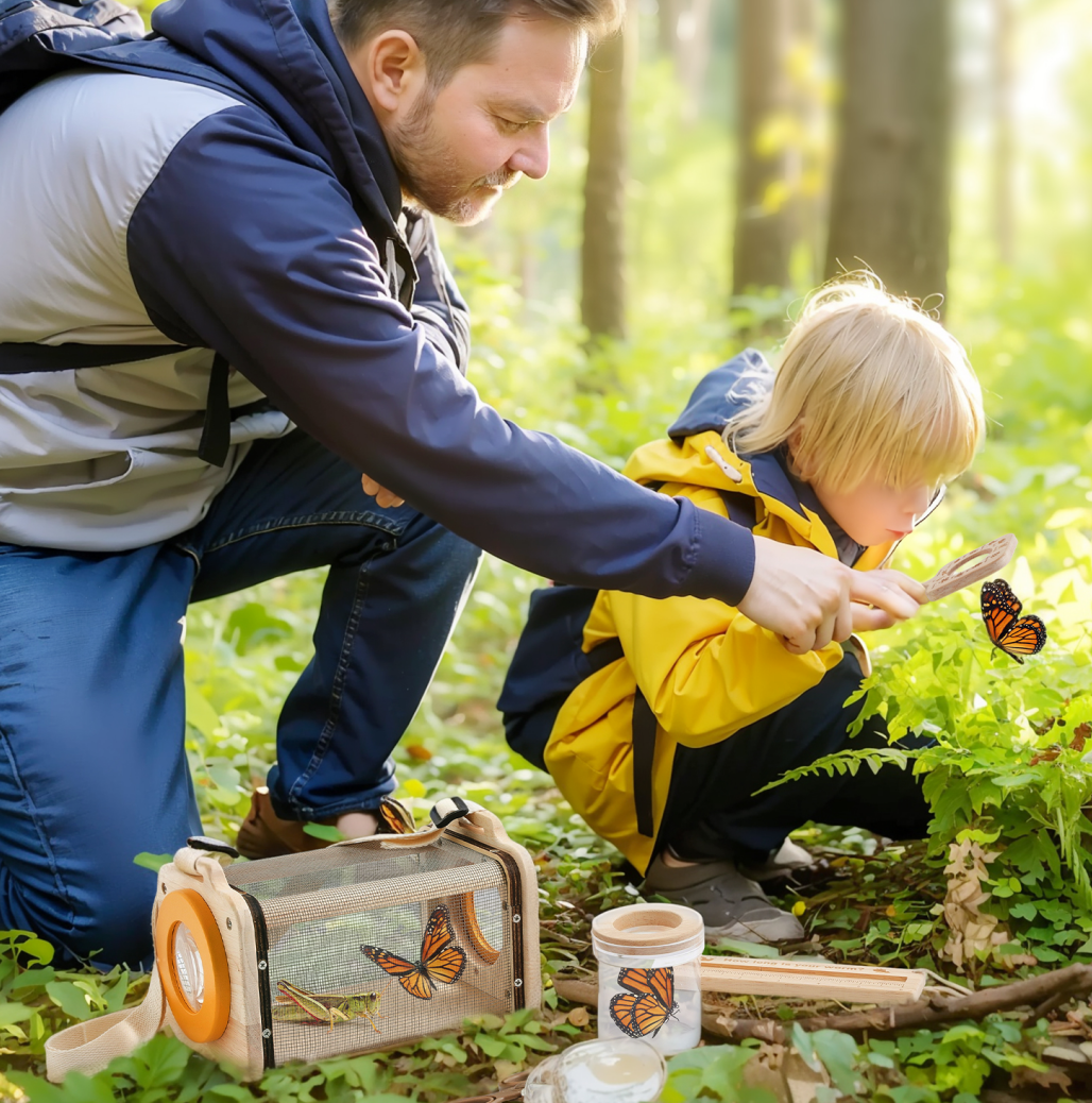 Montessori 8-in-1 Bug Catcher Kit Wooden Outdoor STEM Explorer Toy for Ages 3-8 Nature Gift