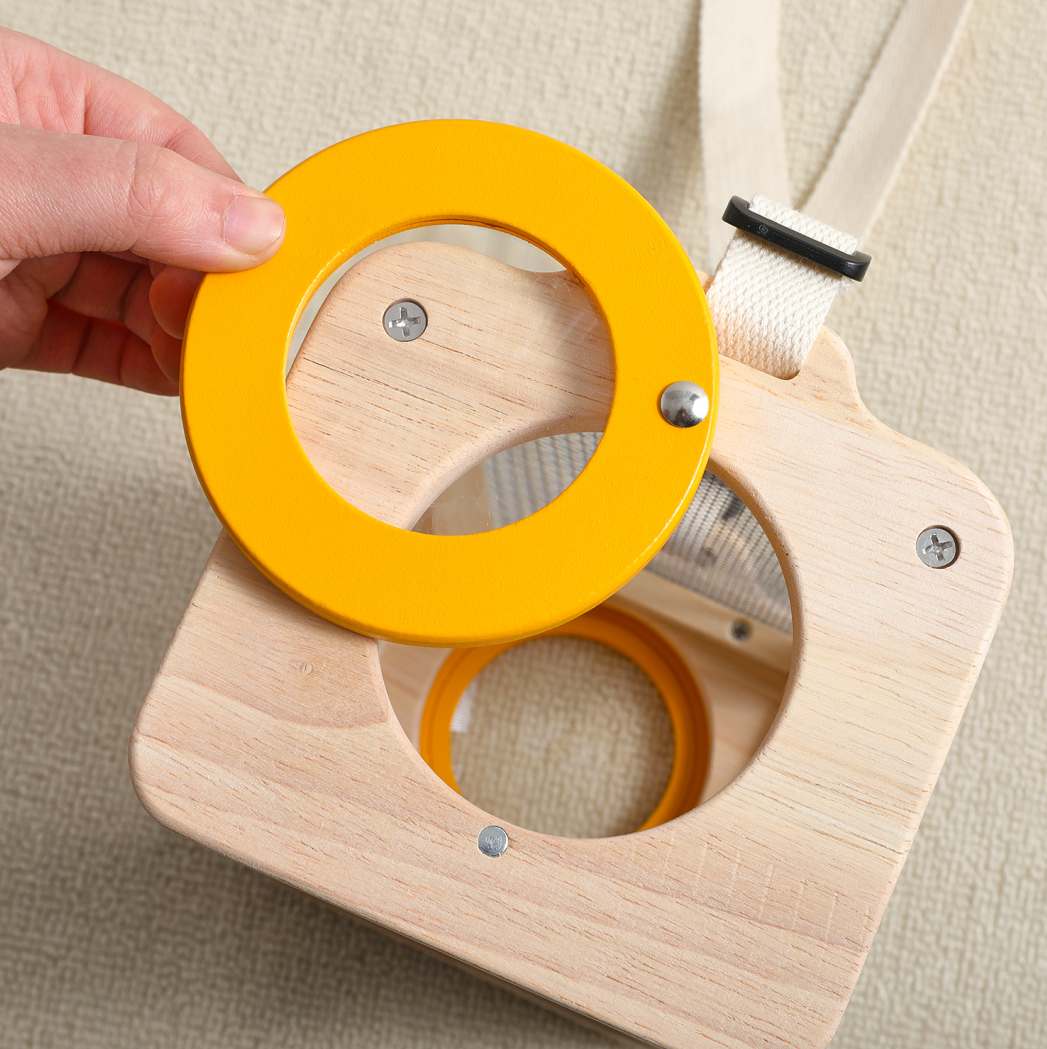 Montessori 8-in-1 Bug Catcher Kit Wooden Outdoor STEM Explorer Toy for Ages 3-8 Nature Gift